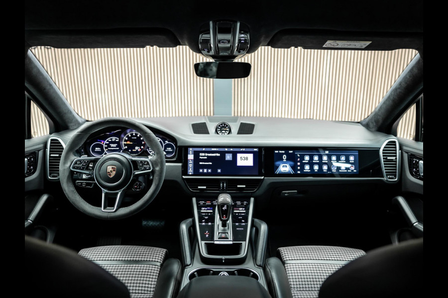 Porsche Cayenne Coupé 3.0 E-Hybrid Mooi uitgevoerde Cayenne Uniek