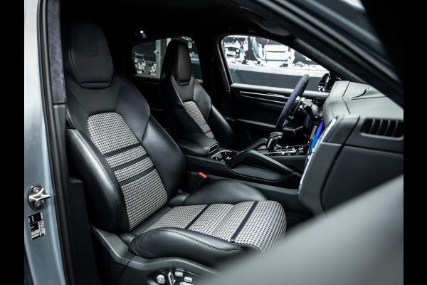 Porsche Cayenne Coupé 3.0 E-Hybrid Mooi uitgevoerde Cayenne Uniek