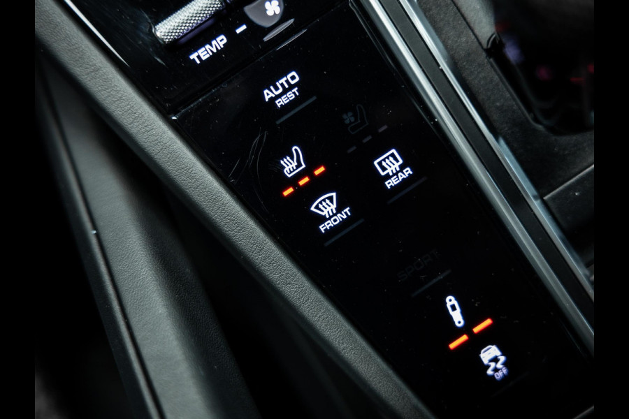 Porsche Cayenne Coupé 3.0 E-Hybrid Mooi uitgevoerde Cayenne Uniek