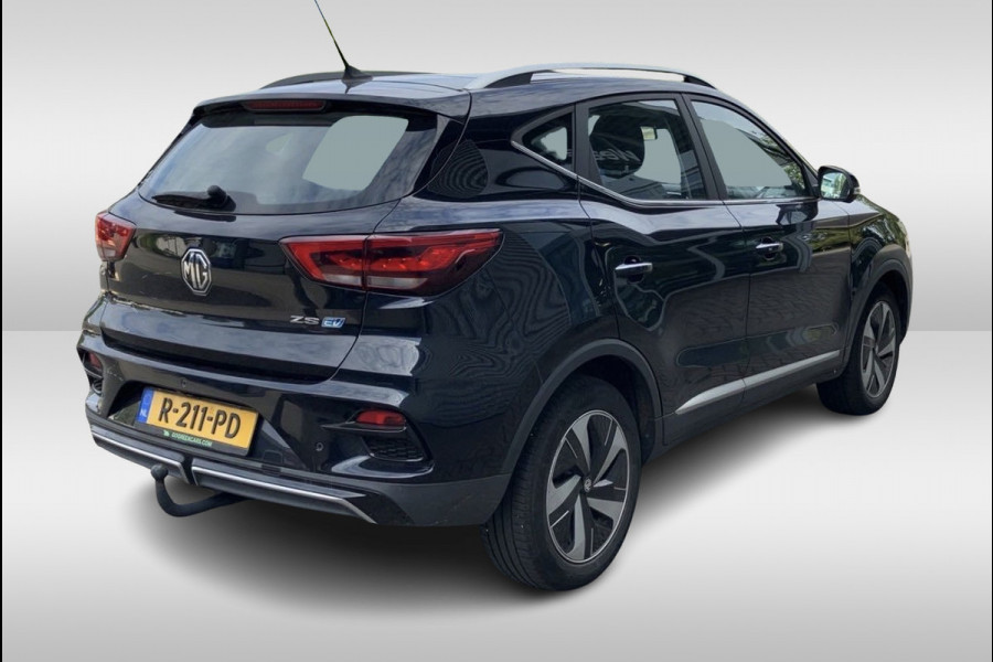 MG Mg zs ev EV Long Range Luxury 70 kWh / Trekhaak / Panoramadak / Camera / Leder / CarPlay / Keyless / 17'' / Stoelverwarming / Dodehoek / DAB / ACC