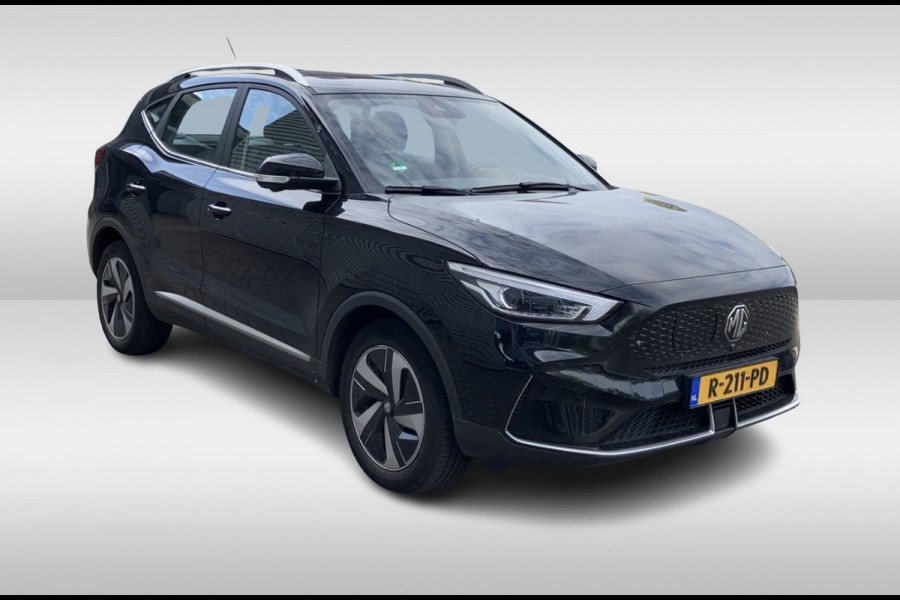 MG Mg zs ev EV Long Range Luxury 70 kWh / Trekhaak / Panoramadak / Camera / Leder / CarPlay / Keyless / 17'' / Stoelverwarming / Dodehoek / DAB / ACC
