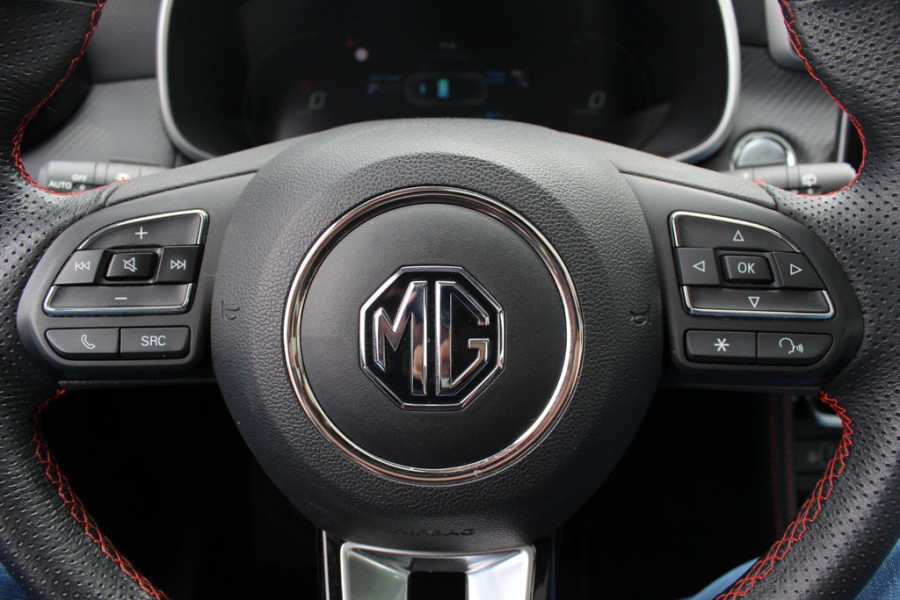 MG Mg zs ev EV Long Range Luxury 70 kWh / Trekhaak / Panoramadak / Camera / Leder / CarPlay / Keyless / 17'' / Stoelverwarming / Dodehoek / DAB / ACC