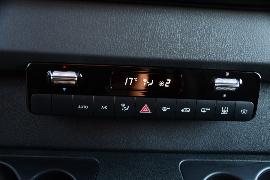 Mercedes-Benz Sprinter 319 3.0 CDI L2H1 DC Black Edition FULL OPTIONS! 360 Camera, Adaptieve Cruise, LED, 2 x Stoelverwarming, Standkacel, Autmaat, 10,5'' Mbux, Sensoren, Uniek!