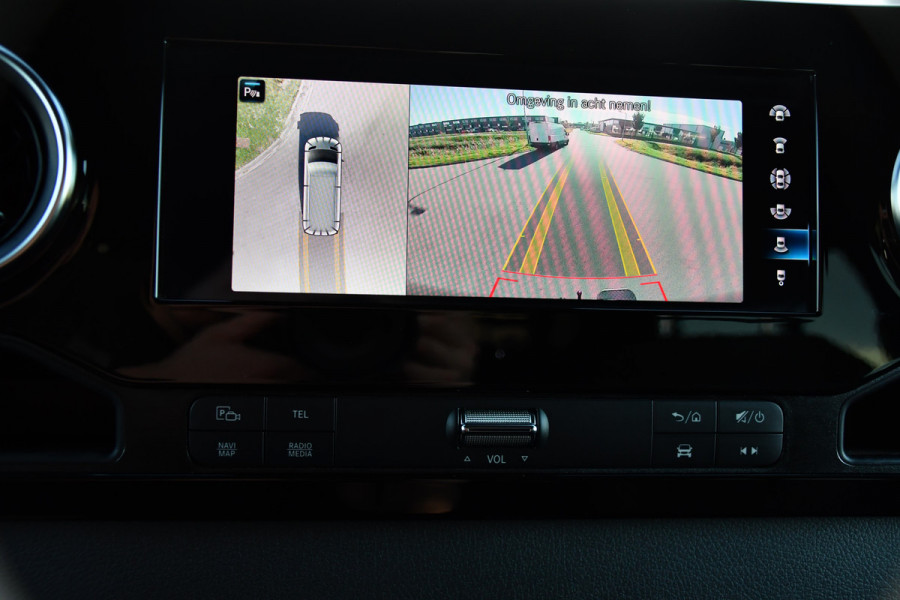 Mercedes-Benz Sprinter 319 3.0 CDI L2H1 DC Black Edition FULL OPTIONS! 360 Camera, Adaptieve Cruise, LED, 2 x Stoelverwarming, Standkacel, Autmaat, 10,5'' Mbux, Sensoren, Uniek!