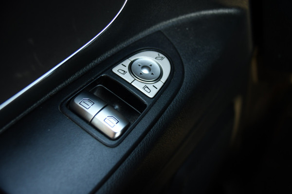 Mercedes-Benz Vito 190pk CDI L3 DC PB Edition Camera, Cruise, Carplay, LED, 2 x Schuifdeur, Automaat, Multimedia, Leder, Uniek!