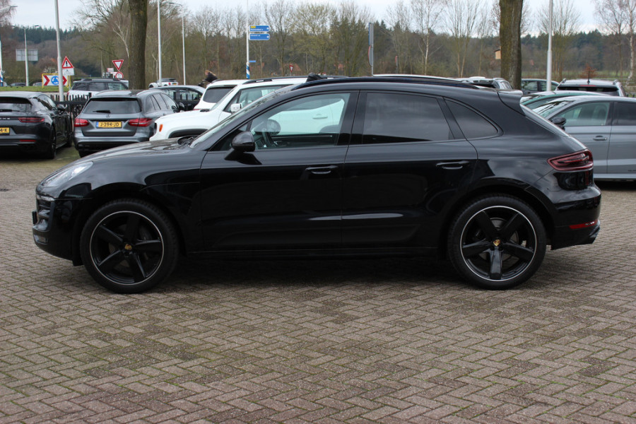 Porsche Macan 2.0 / Panoramadak / Camera / Luchtvering / Sportdesign+Chrono / 21'' / Adaptieve stoelen / CarPlay / Bose / DAB / Stoelverwarming / ACC