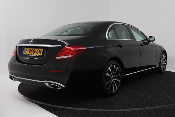 Mercedes-Benz E-Klasse 300 e Advantage (CAMERA, STOELVERWARMING/VERKOELING, ELEKTR STOELEN, SFEERVERLICHTING)