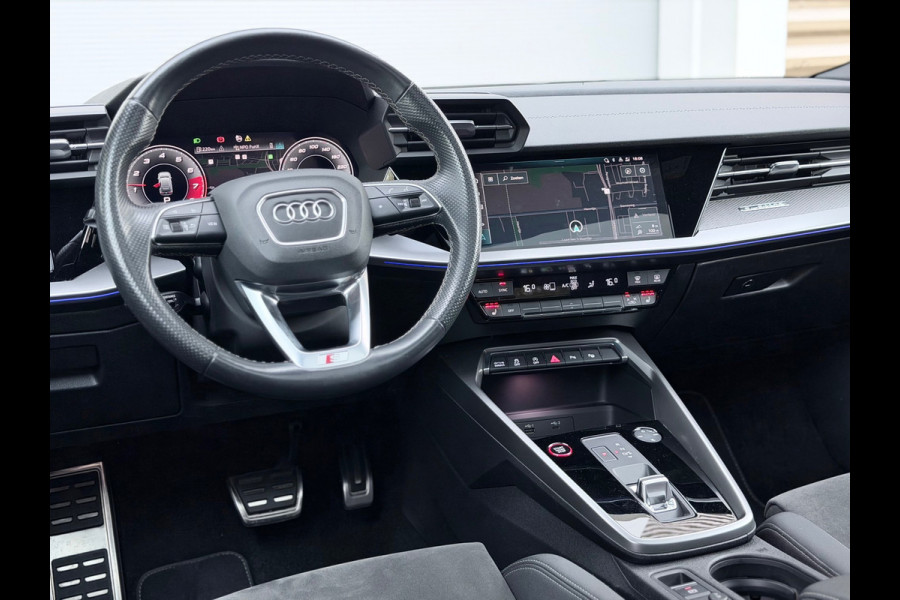 Audi A3 Sportback 2.0 TFSI S3 quattro B&O/HuD/Memory/Pano