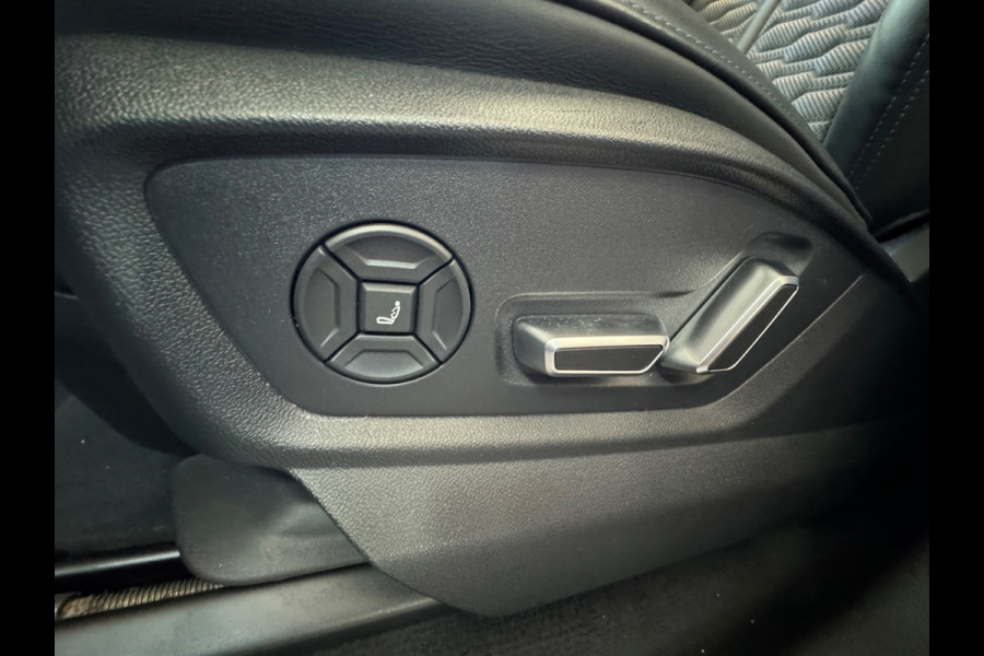 Audi RSQ8 4.0 TFSI quattro Performance Pano|Ceramic|Carbon|Trekhaak