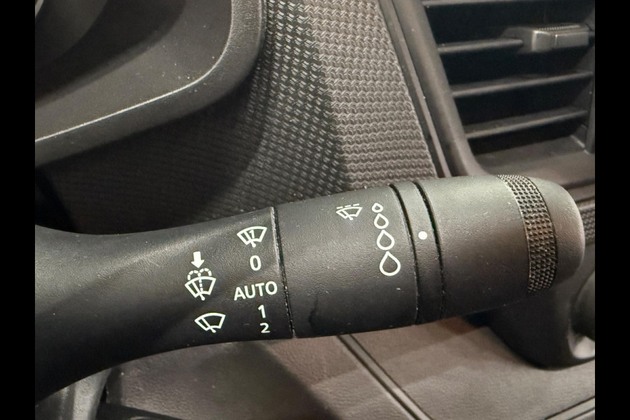 Renault Trafic 2.0 Blue dCi 130PK T30 L2H1 Advance Airco Bluetooth Camera Cruise Control Parkeersensoren Trekhaak