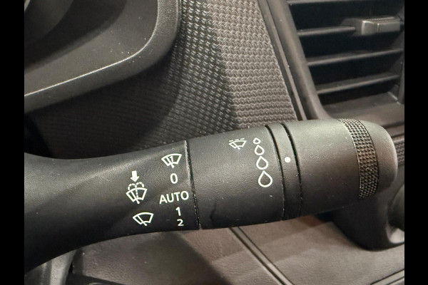 Renault Trafic 2.0 Blue dCi 130PK T30 L2H1 Advance Airco Bluetooth Camera Cruise Control Parkeersensoren Trekhaak