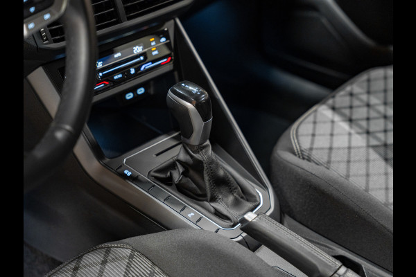 Volkswagen Polo 1.0 TSI DSG R-Line Edition, IQ Led, Led Grill, Virtual Cockpit, Clima, ACC, Cam, Navi, Apple Carplay, Android, PDC