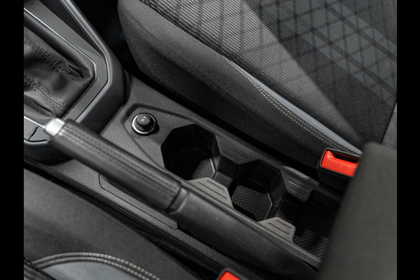 Volkswagen Polo 1.0 TSI DSG R-Line Edition, IQ Led, Led Grill, Virtual Cockpit, Clima, ACC, Cam, Navi, Apple Carplay, Android, PDC