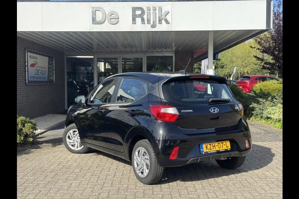 Hyundai i10 1.0 Comfort | Apple Carplay/Android Auto, Camera, Stoel + Stuurverwarming, Cruise, Climate, DAB |