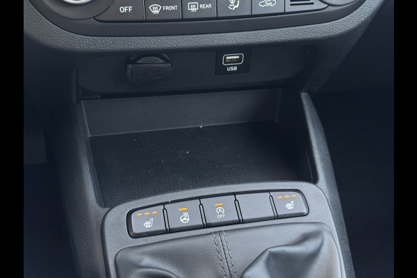 Hyundai i10 1.0 Comfort | Apple Carplay/Android Auto, Camera, Stoel + Stuurverwarming, Cruise, Climate, DAB |