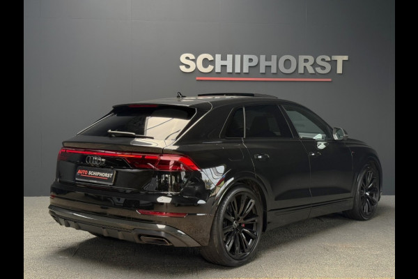 Audi Q8 55 Tfsi S-LINE Competiton 23 inch Rs zetels Carbon look soft close Trekhaak B&O 360 camera