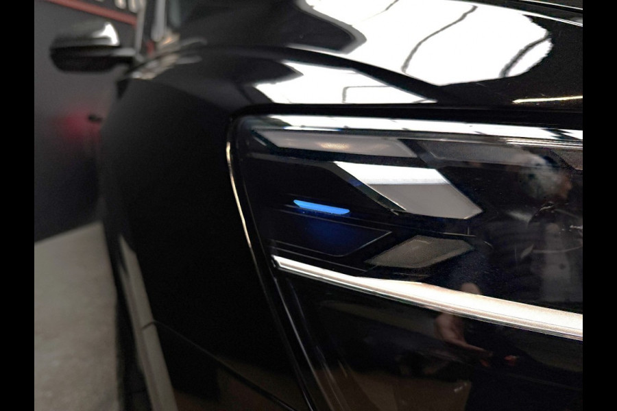 Audi Q8 55 Tfsi S-LINE Competiton 23 inch Rs zetels Carbon look soft close Trekhaak B&O 360 camera