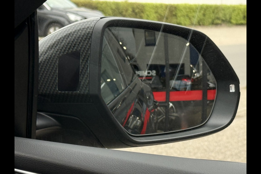 Audi Q8 55 Tfsi S-LINE Competiton 23 inch Rs zetels Carbon look soft close Trekhaak B&O 360 camera