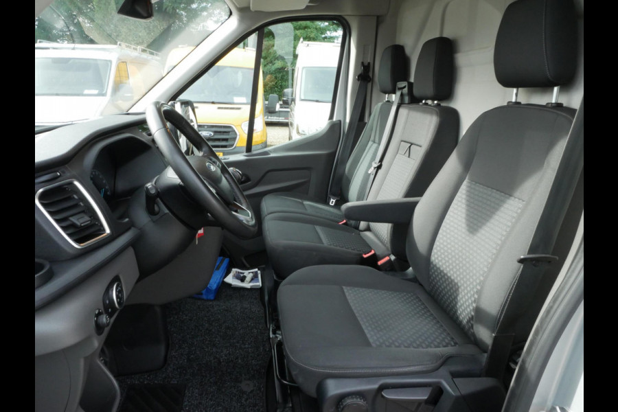 Ford Transit 2.0 TDCI 130PK L2H2 Airco Camera Trekhaak