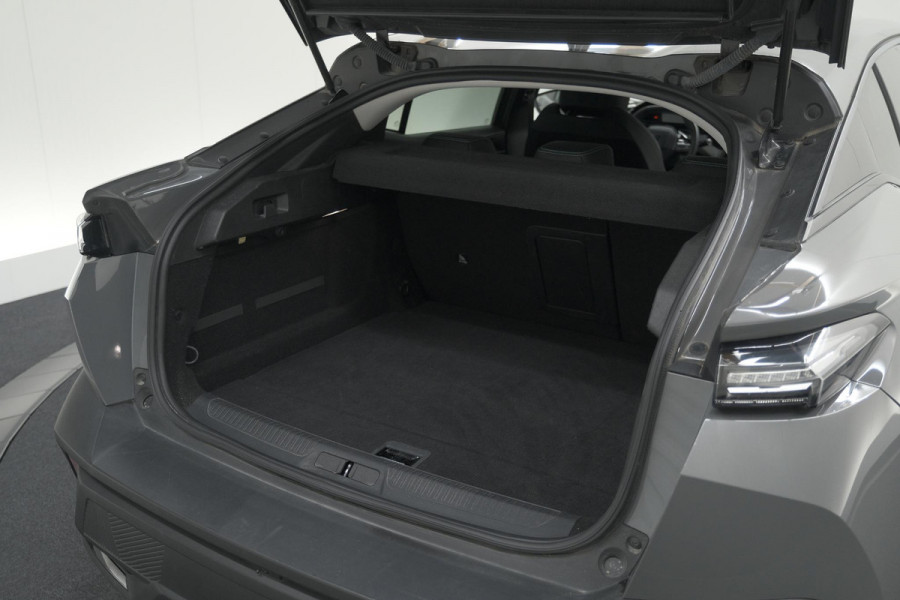 Peugeot 408 1.6 HYbrid 225 EAT8 Allure | Adaptieve Cruise Control | Camera | 19 Inch Lichtmetalen Velgen