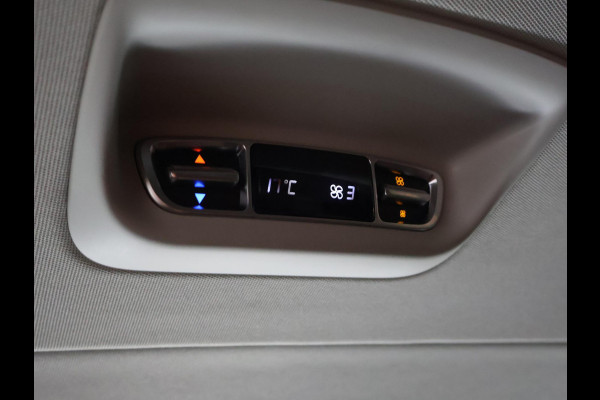 Mercedes-Benz V-Klasse 300D 239 PK DUBBEL CABINE AVANTGARDE NIGHT | LEDER | TREKHAAK | 360 CAMERA