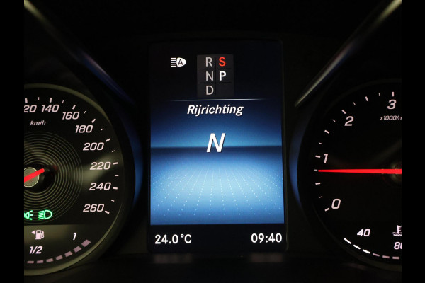 Mercedes-Benz V-Klasse 300D 239 PK DUBBEL CABINE AVANTGARDE NIGHT | LEDER | TREKHAAK | 360 CAMERA