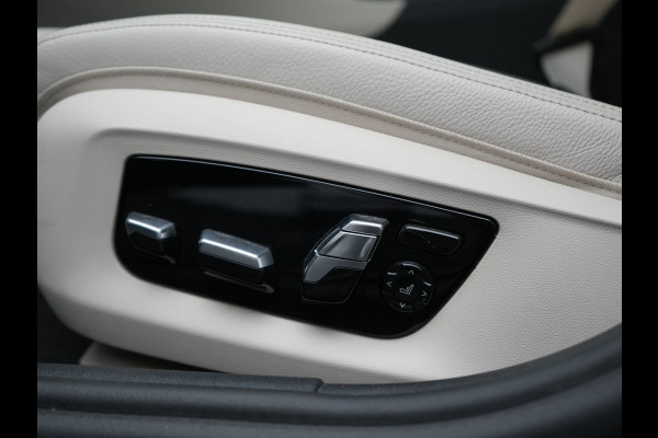 BMW 5 Serie Touring 530e M Sport PHEV 293pk Dealer O.H. | Active Steering | Trekhaak Af Fabriek | Panodak | Head Up | Adaptive Cruise | Adaptief Onderstel | Camera | Laser LED | Lederen Comfortstoelen Memory & Verwarmd | Sfeerverlichting | Blis |  Plug In Hybrid |