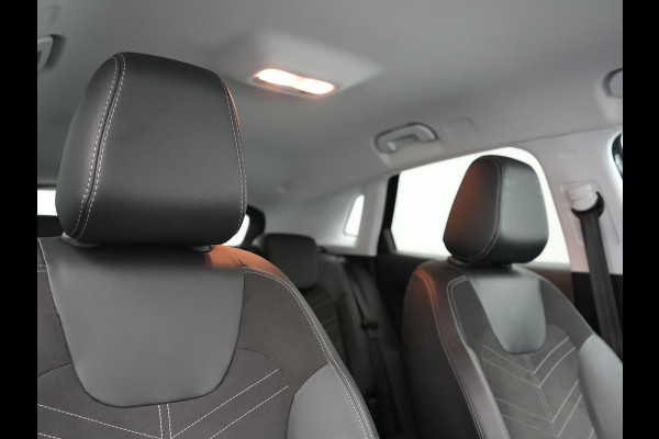 Opel Grandland 1.6 Turbo Ultimate PHEV 225pk Dealer O.H. | Trekhaak Afn. | Adaptive Cruise | 360 Camera | Alcantara Sportstoelen & Stuur Verwarmd | BLIS | Keyless | Navigatie | DAB | Plug In Hybrid | Apple Carplay | Plug In Hybrid |