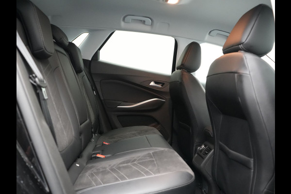Opel Grandland 1.6 Turbo Ultimate PHEV 225pk Dealer O.H. | Trekhaak Afn. | Adaptive Cruise | 360 Camera | Alcantara Sportstoelen & Stuur Verwarmd | BLIS | Keyless | Navigatie | DAB | Plug In Hybrid | Apple Carplay | Plug In Hybrid |