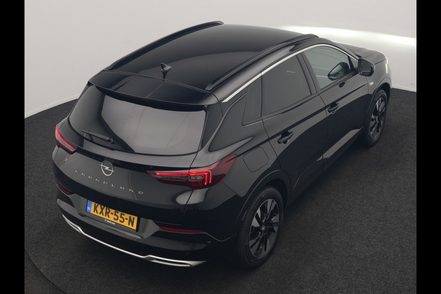 Opel Grandland 1.6 Turbo Ultimate PHEV 225pk Dealer O.H. | Trekhaak Afn. | Adaptive Cruise | 360 Camera | Alcantara Sportstoelen & Stuur Verwarmd | BLIS | Keyless | Navigatie | DAB | Plug In Hybrid | Apple Carplay | Plug In Hybrid |