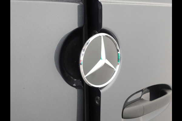 Mercedes-Benz Sprinter 315 L3H2 Automaat Trekhaak Airco Adaptive Cruise Control Parkeersensoren Camera Leder