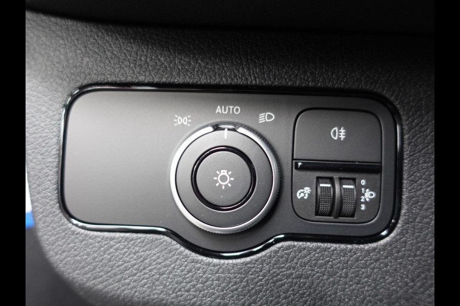 Mercedes-Benz Sprinter 315 L3H2 Automaat Trekhaak Airco Adaptive Cruise Control Parkeersensoren Camera Leder