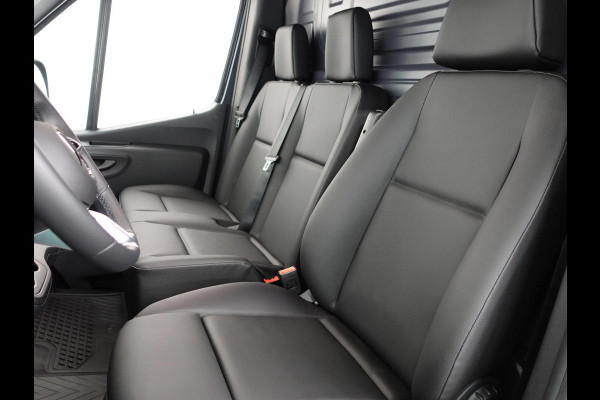 Mercedes-Benz Sprinter 315 L3H2 Automaat Trekhaak Airco Adaptive Cruise Control Parkeersensoren Camera Leder