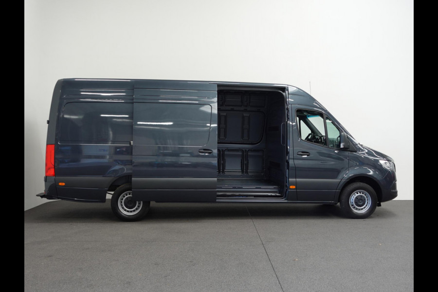 Mercedes-Benz Sprinter 315 L3H2 Automaat Trekhaak Airco Adaptive Cruise Control Parkeersensoren Camera Leder