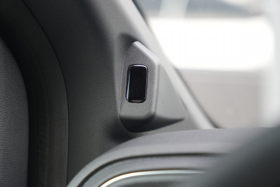 Renault Master E-Tech T35 L3H2 Advance Long Range 87 kWh 143pk - Navi - Camera - Betimmering - 360 Parkeersensoren - Stoelverwarming - Rijklaar