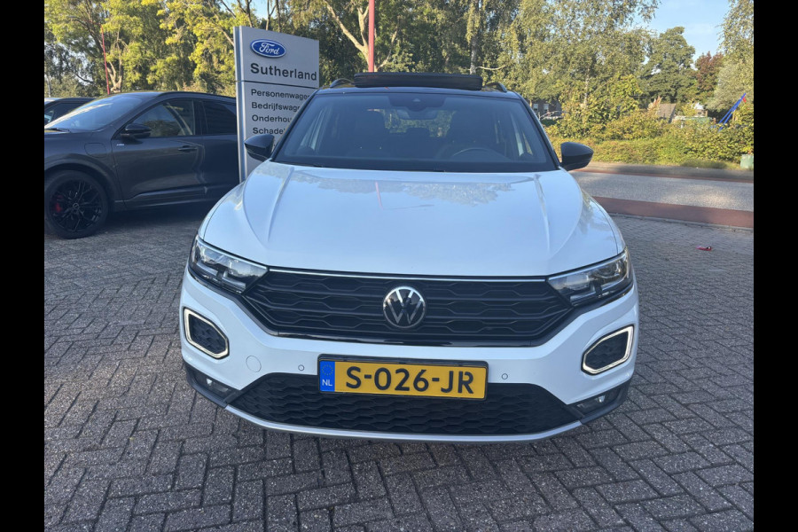 Volkswagen T-Roc 1.5 TSI Sport | 150pk | Panoramadak | Adaptieve Cruise | Stoelverwarming | Elektrische Achterklep | Achteruitrijcamera