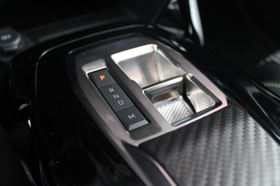 Peugeot 208 1.2 Hybrid 110PK AUTOMAAT GT | CAMERA VOOR + ACHTER | NAVIGATIE | DRAADLOZE APPLE CARPLAY/ANDROID AUTO | FULL LED KOPLAMPEN | LICHTMETALEN VELGEN 17" | DODEHOEK DETECTIE | DRAADLOZE TELEFOONLADER | KEYLESS ENTRY/START | DAB+ RADIO | ADAPTIVE CRUISE CONTROL | CLIMATE CONTROL | SFEERVERLICHTING |