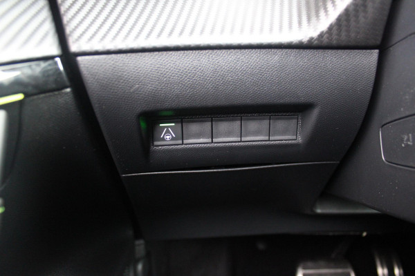 Peugeot 208 1.2 Hybrid 110PK AUTOMAAT GT | CAMERA VOOR + ACHTER | NAVIGATIE | DRAADLOZE APPLE CARPLAY/ANDROID AUTO | FULL LED KOPLAMPEN | LICHTMETALEN VELGEN 17" | DODEHOEK DETECTIE | DRAADLOZE TELEFOONLADER | KEYLESS ENTRY/START | DAB+ RADIO | ADAPTIVE CRUISE CONTROL | CLIMATE CONTROL | SFEERVERLICHTING |