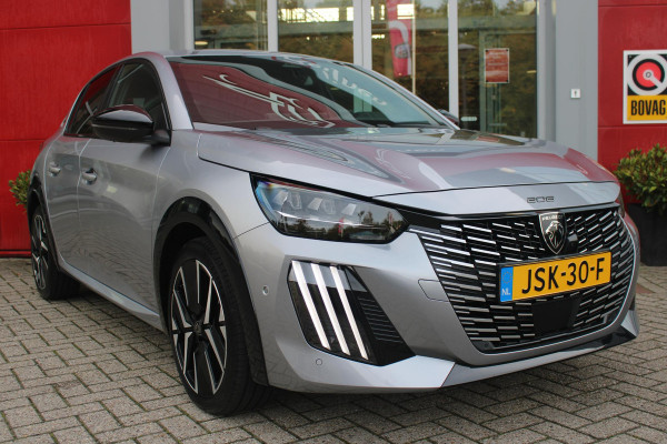 Peugeot 208 1.2 Hybrid 110PK AUTOMAAT GT | CAMERA VOOR + ACHTER | NAVIGATIE | DRAADLOZE APPLE CARPLAY/ANDROID AUTO | FULL LED KOPLAMPEN | LICHTMETALEN VELGEN 17" | DODEHOEK DETECTIE | DRAADLOZE TELEFOONLADER | KEYLESS ENTRY/START | DAB+ RADIO | ADAPTIVE CRUISE CONTROL | CLIMATE CONTROL | SFEERVERLICHTING |