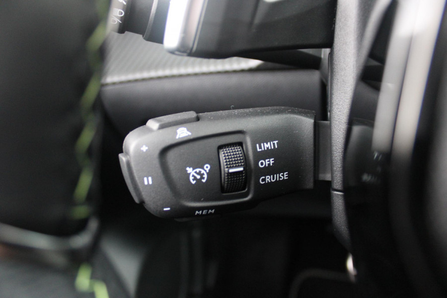 Peugeot 208 1.2 Hybrid 110PK AUTOMAAT GT | CAMERA VOOR + ACHTER | NAVIGATIE | DRAADLOZE APPLE CARPLAY/ANDROID AUTO | FULL LED KOPLAMPEN | LICHTMETALEN VELGEN 17" | DODEHOEK DETECTIE | DRAADLOZE TELEFOONLADER | KEYLESS ENTRY/START | DAB+ RADIO | ADAPTIVE CRUISE CONTROL | CLIMATE CONTROL | SFEERVERLICHTING |
