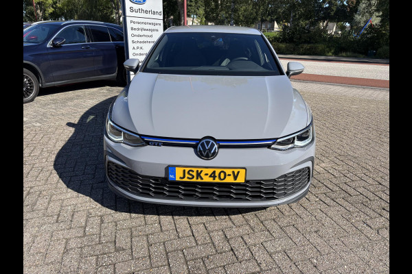 Volkswagen Golf 1.4 eHybrid GTE PHEV 244pk Adaptieve Cruise | Achteruitrijcamera | Apple Carplay/Android Auto | Stoelverwarming | Rode remklauwen