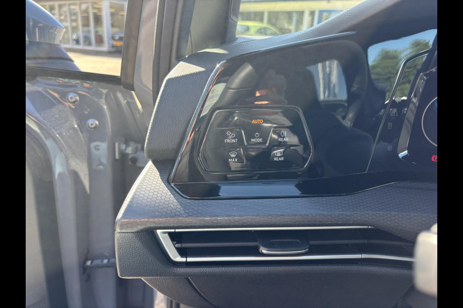 Volkswagen Golf 1.4 eHybrid GTE PHEV 244pk Adaptieve Cruise | Achteruitrijcamera | Apple Carplay/Android Auto | Stoelverwarming | Rode remklauwen