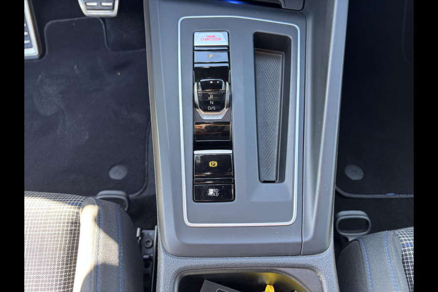 Volkswagen Golf 1.4 eHybrid GTE PHEV 244pk Adaptieve Cruise | Achteruitrijcamera | Apple Carplay/Android Auto | Stoelverwarming | Rode remklauwen