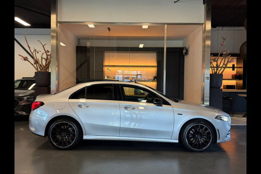 Mercedes-Benz A-Klasse 250 e AMG Night edt. 2021 garantie hybride