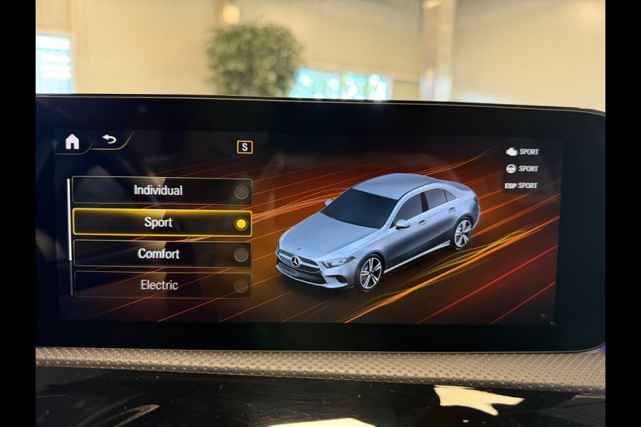 Mercedes-Benz A-Klasse 250 e AMG Night edt. 2021 garantie hybride