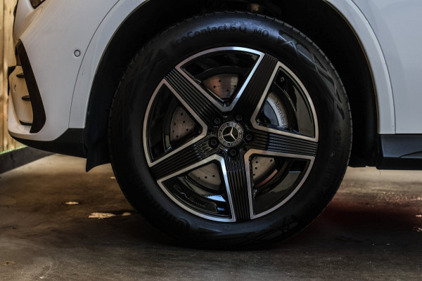 Mercedes-Benz GLC 300e 4MATIC AMG Line *Pano*Burmester*360 Camera*Trekhaak*
