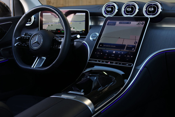 Mercedes-Benz GLC 300e 4MATIC AMG Line *Pano*Burmester*360 Camera*Trekhaak*