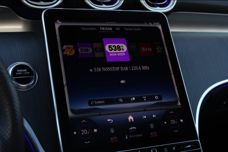 Mercedes-Benz GLC 300e 4MATIC AMG Line *Pano*Burmester*360 Camera*Trekhaak*