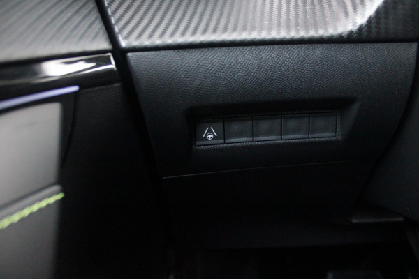 Peugeot 208 1.2 Hybrid 145PK AUTOMAAT GT PACK | ELEKTRISCH BEDIENBARE BESTUURDERSSTOEL MET MASSAGE FUNCTIE | ALCANTARA BEKLEDING | STOEL VERWARMING | CRUISE CONTROL | DAB+ RADIO | APPLE CARPLAY/ANDROID AUTO | FULL LED KOPLAMPEN | KEYLESS ENTRY/START | 17" LICHTMETALEN VELGEN | CLIMATE CONTROL | PARKEERSENSOREN VOOR + ACHTER | ACHTERUITRIJ CAMERA | SFEERVERLICHTING |