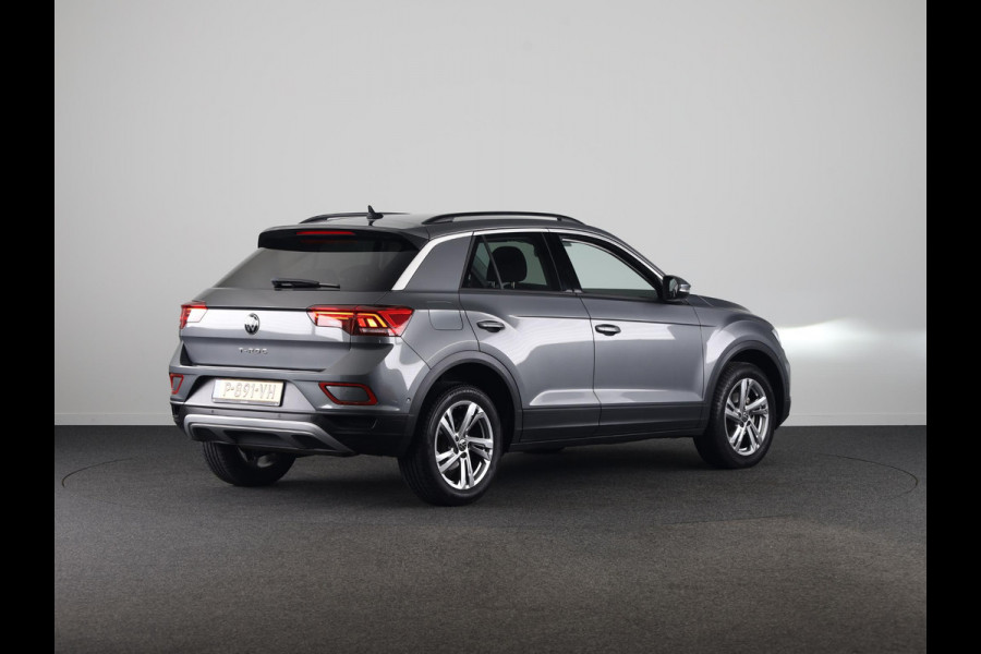 Volkswagen T-Roc 1.0 TSI Life 110 pk | Navigatie | Camera | Digitaal dashboard | Parkeercamera |